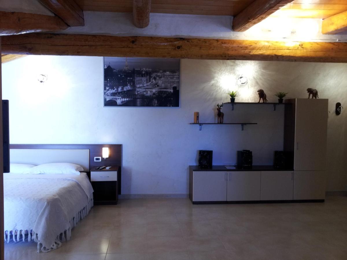 B&B Suite Viagrande Eksteriør billede